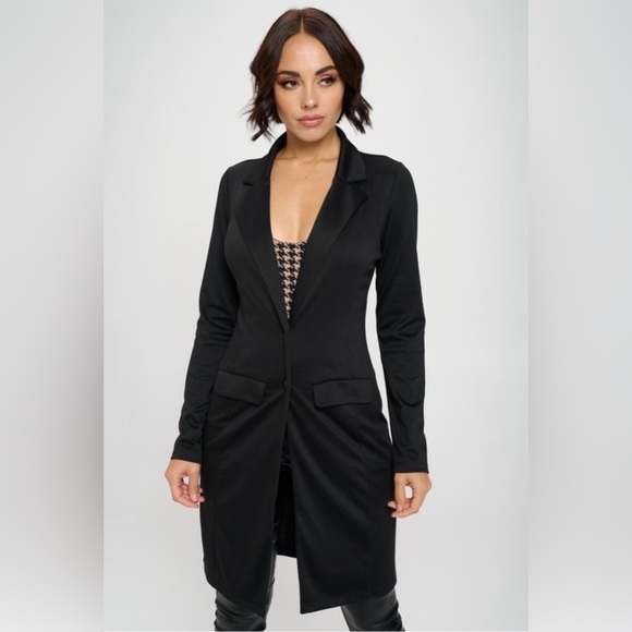 Long coat with buttons - Picture 3 of 3